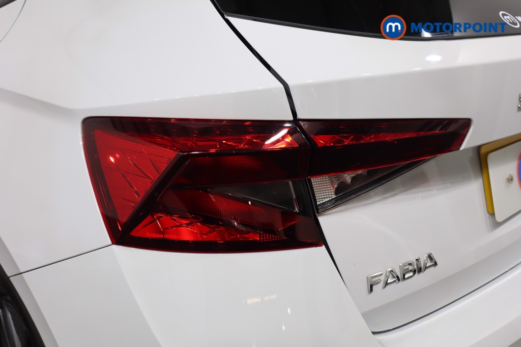 Skoda Fabia Colour Edition Manual Petrol Hatchback - Stock Number (1583139) - 32nd supplementary image