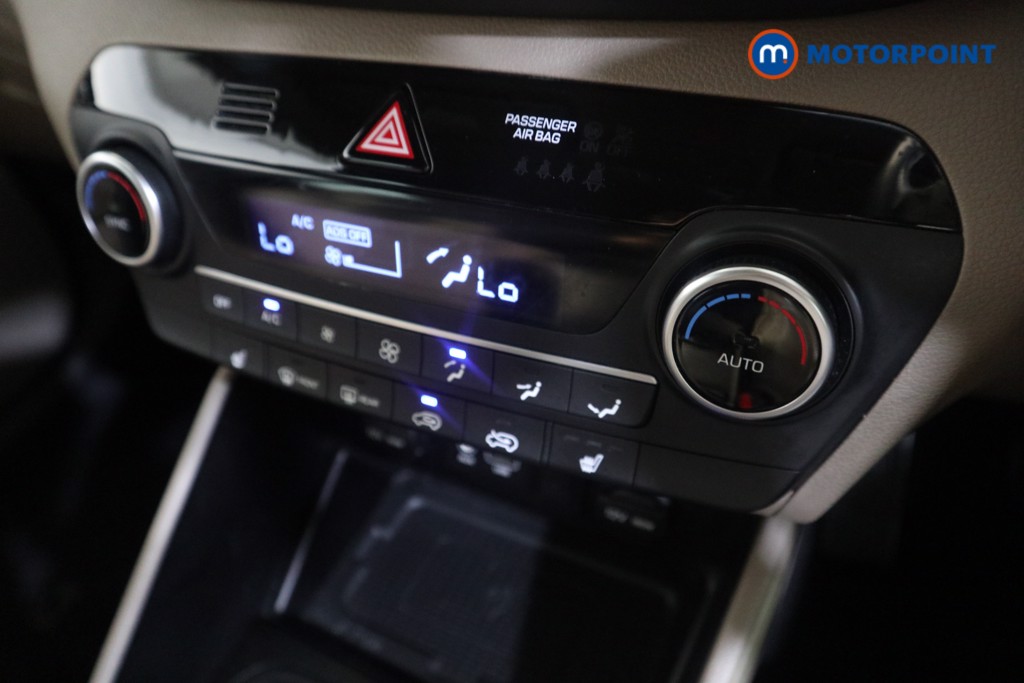 Hyundai Tucson Premium Manual Petrol SUV - Stock Number (1564290) - 7th supplementary image