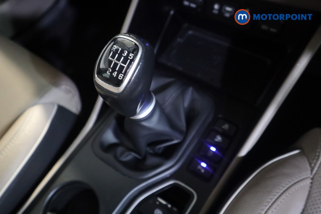 Hyundai Tucson Premium Manual Petrol SUV - Stock Number (1564290) - 8th supplementary image