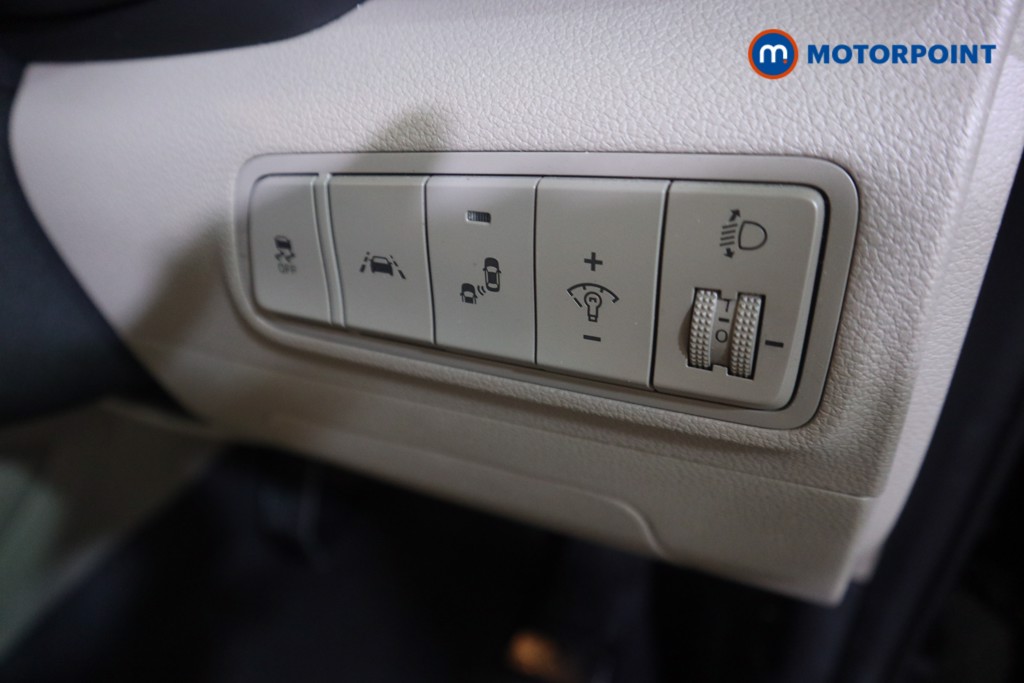 Hyundai Tucson Premium Manual Petrol SUV - Stock Number (1564290) - 9th supplementary image