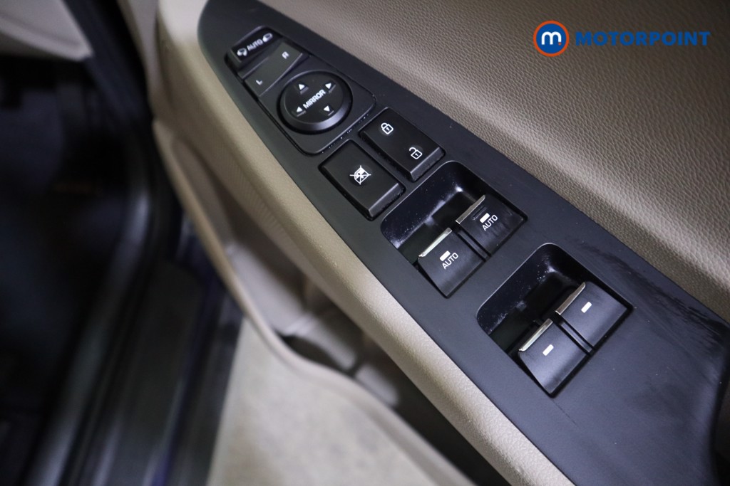 Hyundai Tucson Premium Manual Petrol SUV - Stock Number (1564290) - 10th supplementary image