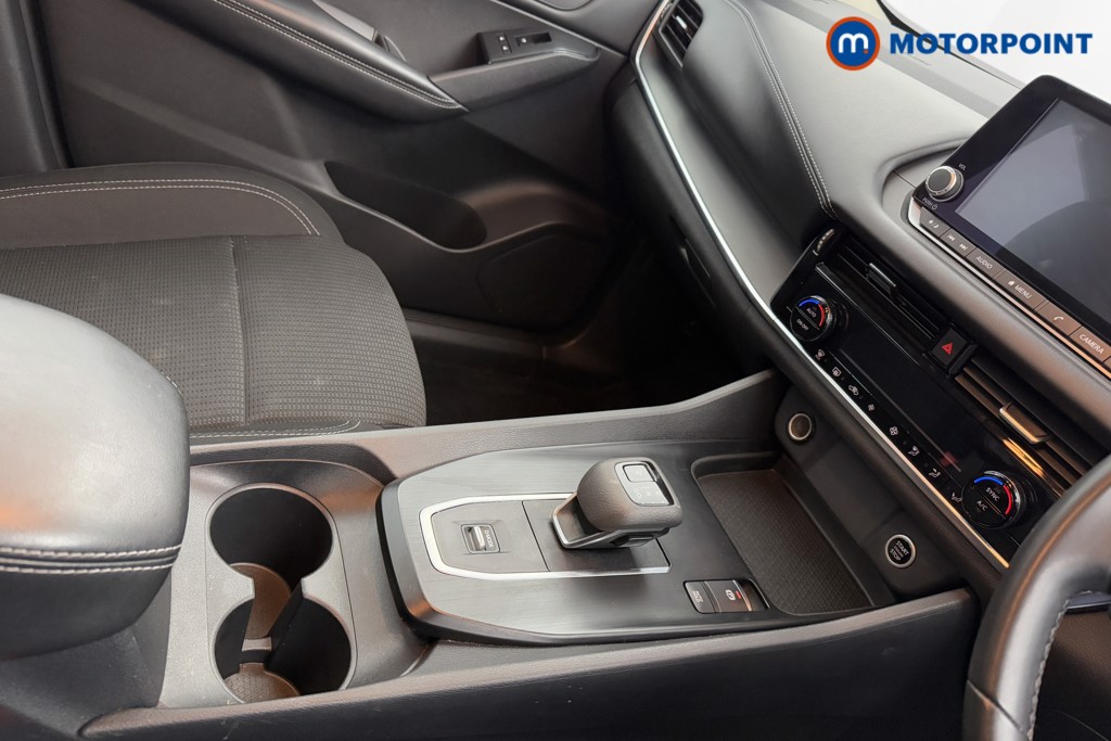 Nissan Qashqai Acenta Premium Automatic Petrol SUV - Stock Number (1568025) - 14th supplementary image
