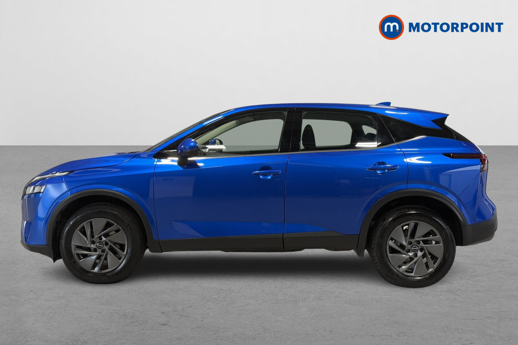 Nissan Qashqai Acenta Premium Automatic Petrol SUV - Stock Number (1568025) - Passenger side
