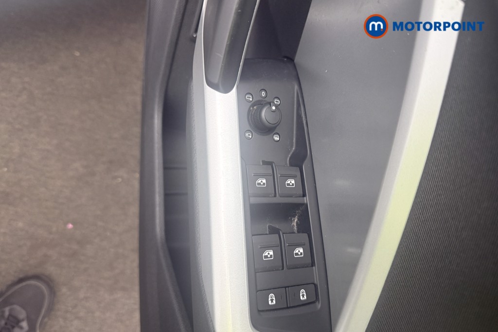 Audi Q3 Technik Manual Petrol SUV - Stock Number (1568653) - 23rd supplementary image