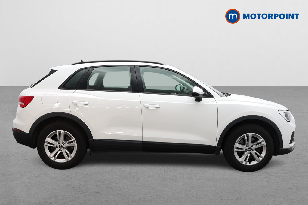 Audi Q3 Technik Manual Petrol SUV - Stock Number (1568653) - Drivers side