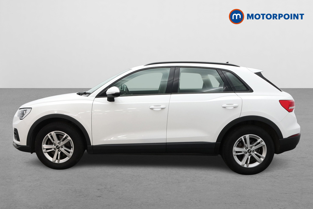 Audi Q3 Technik Manual Petrol SUV - Stock Number (1568653) - Passenger side