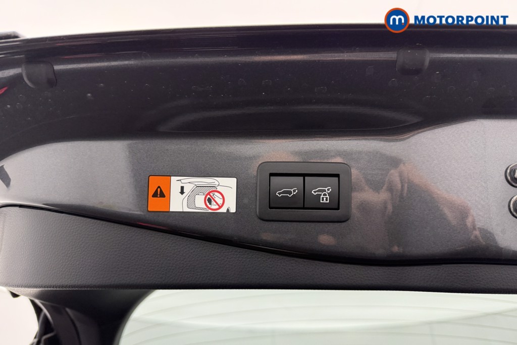 Toyota C-Hr Design Automatic Petrol Plug-In Hybrid SUV - Stock Number (1568785) - 23rd supplementary image