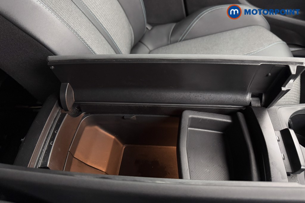 Peugeot 5008 Allure Automatic Diesel SUV - Stock Number (1570770) - 15th supplementary image