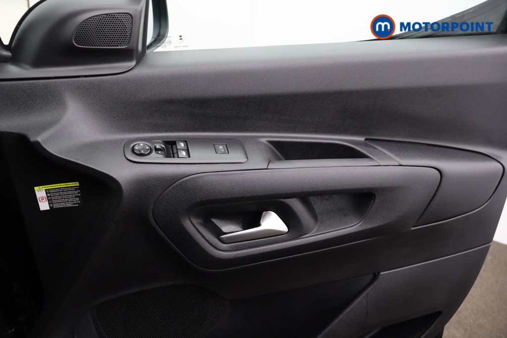 Peugeot Partner Professional Manual Diesel Panel Van - Stock Number (1571143) - 1st supplementary image