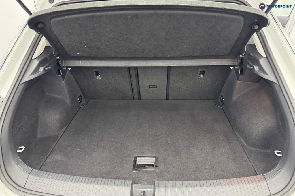 Volkswagen T-Roc Life Manual Petrol SUV - Stock Number (1571654) - 3rd supplementary image