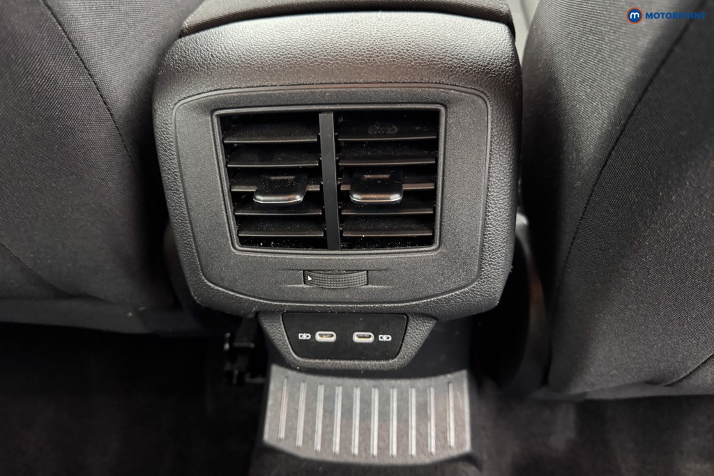 Volkswagen T-Roc Life Manual Petrol SUV - Stock Number (1571654) - 10th supplementary image