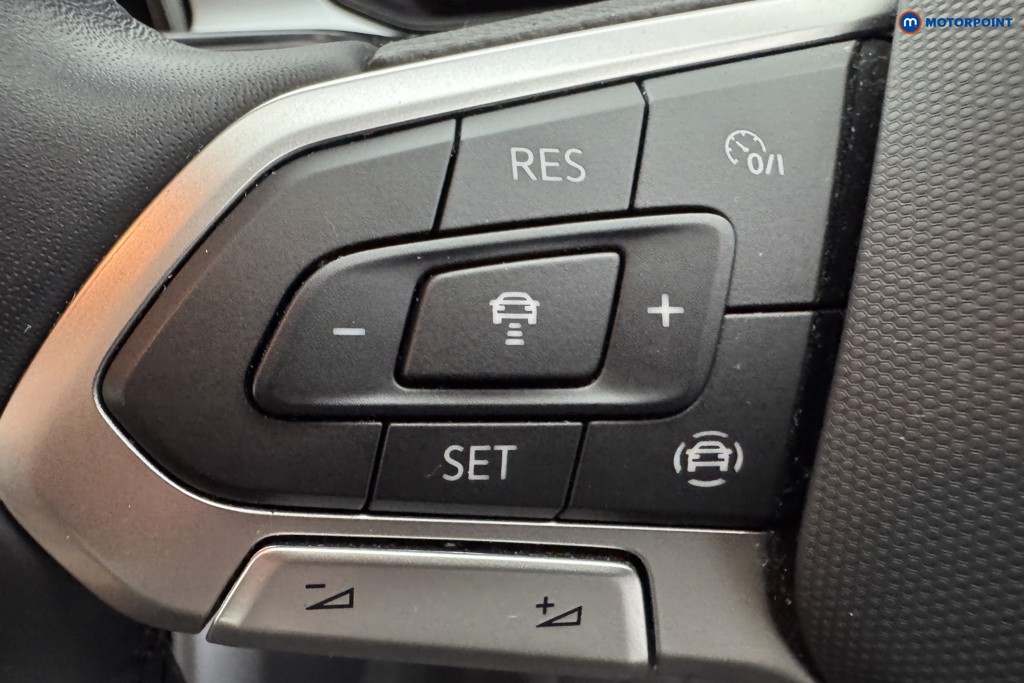 Volkswagen T-Roc Life Manual Petrol SUV - Stock Number (1571654) - 19th supplementary image