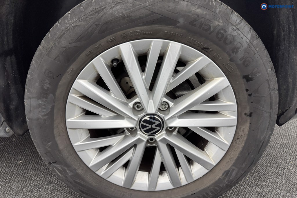 Volkswagen T-Roc Life Manual Petrol SUV - Stock Number (1571654) - 35th supplementary image