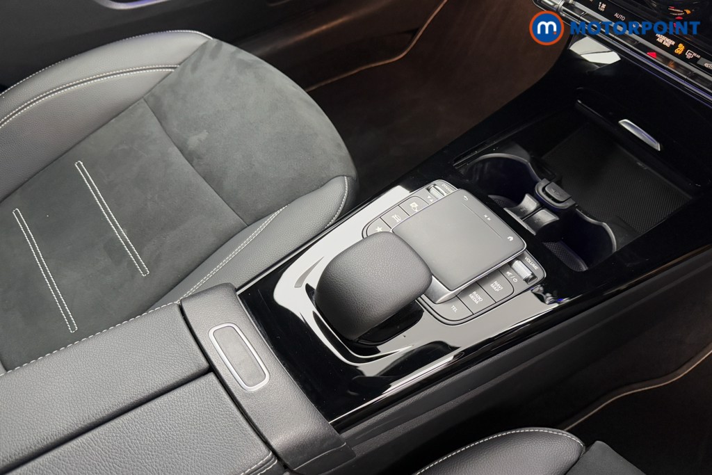 Mercedes-Benz A Class Amg Line Executive Edition Automatic Petrol Hatchback - Stock Number (1572578) - 17th supplementary image