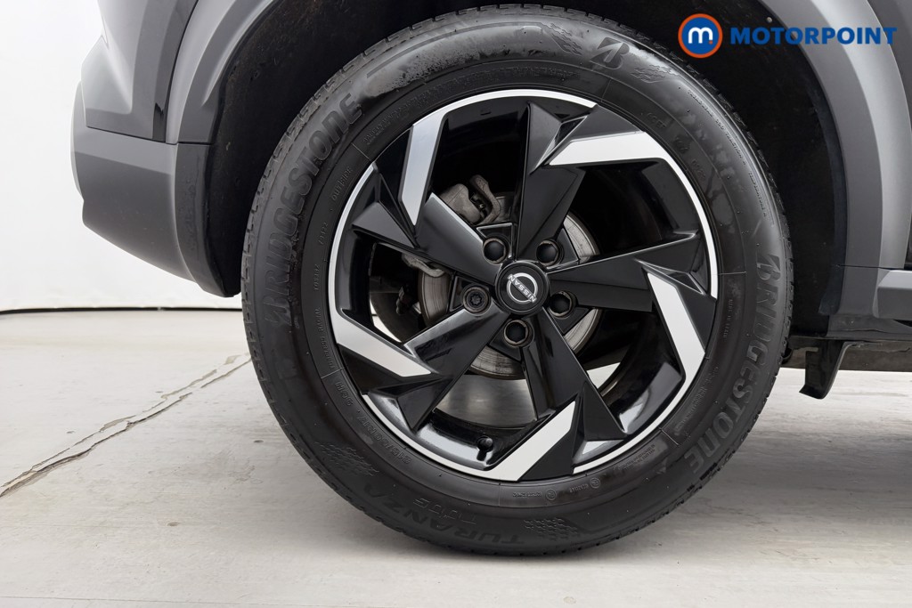 Nissan Juke N-Connecta Automatic Petrol SUV - Stock Number (1572651) - 28th supplementary image