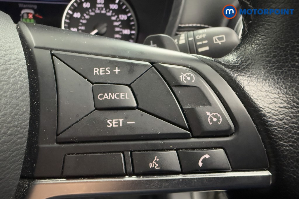 Nissan Juke N-Connecta Automatic Petrol SUV - Stock Number (1572670) - 5th supplementary image