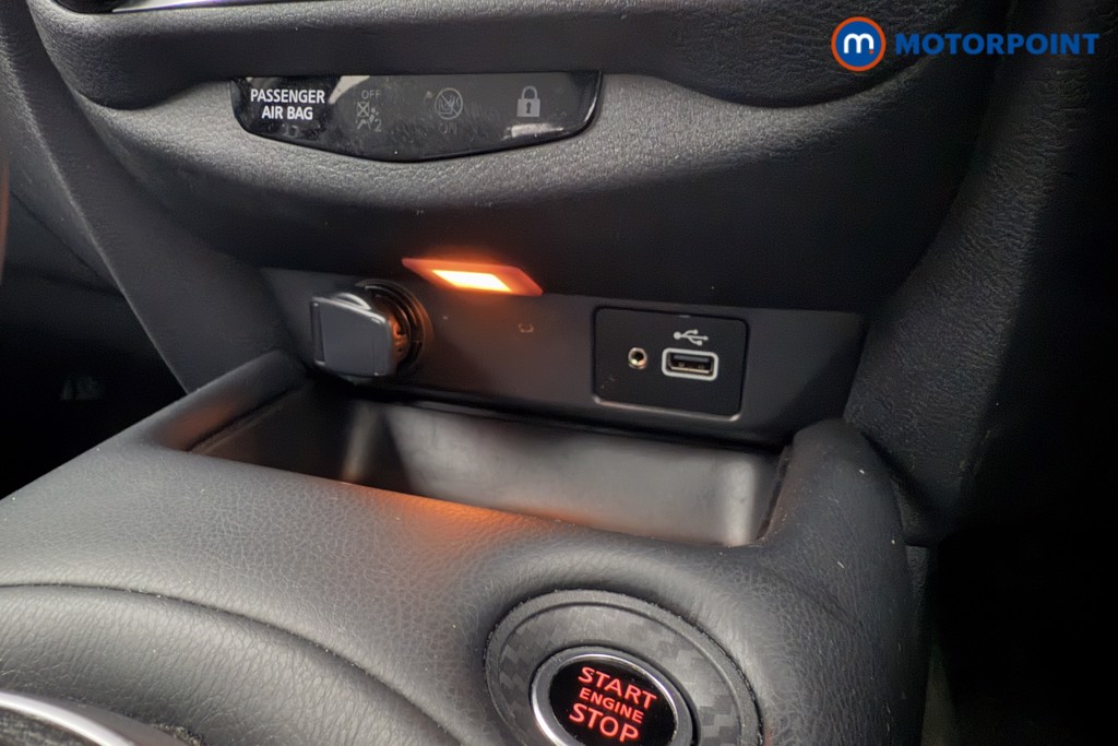 Nissan Juke N-Connecta Automatic Petrol SUV - Stock Number (1572670) - 12th supplementary image