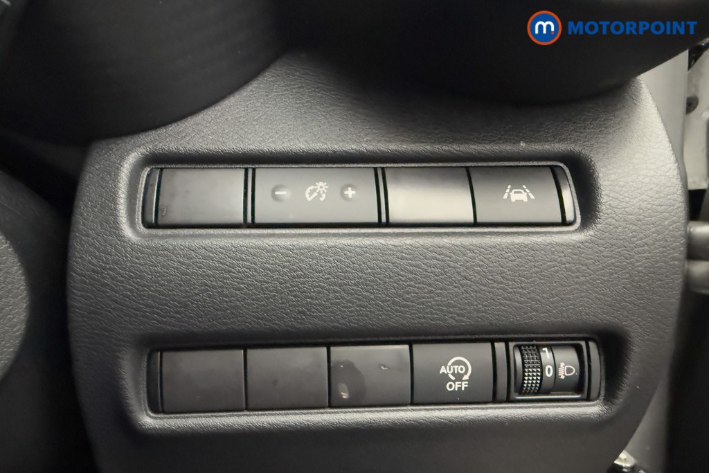 Nissan Juke N-Connecta Automatic Petrol SUV - Stock Number (1572670) - 17th supplementary image