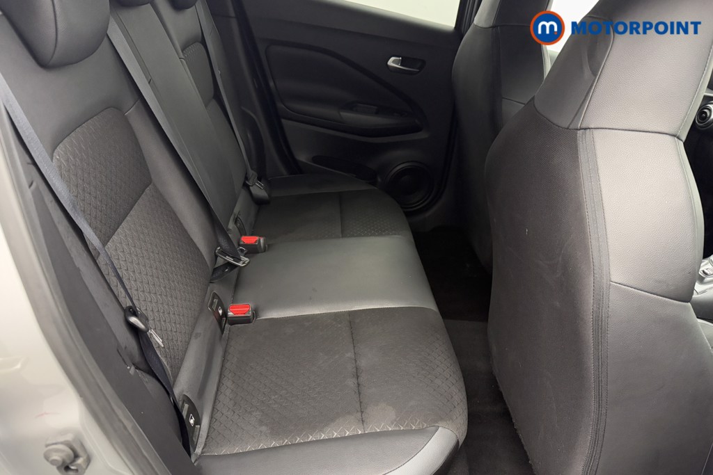 Nissan Juke N-Connecta Automatic Petrol SUV - Stock Number (1572670) - 22nd supplementary image