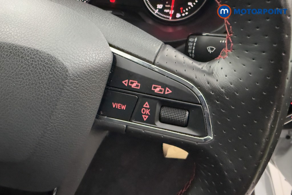 Seat Leon FR Manual Petrol Hatchback - Stock Number (1574060) - 4th supplementary image