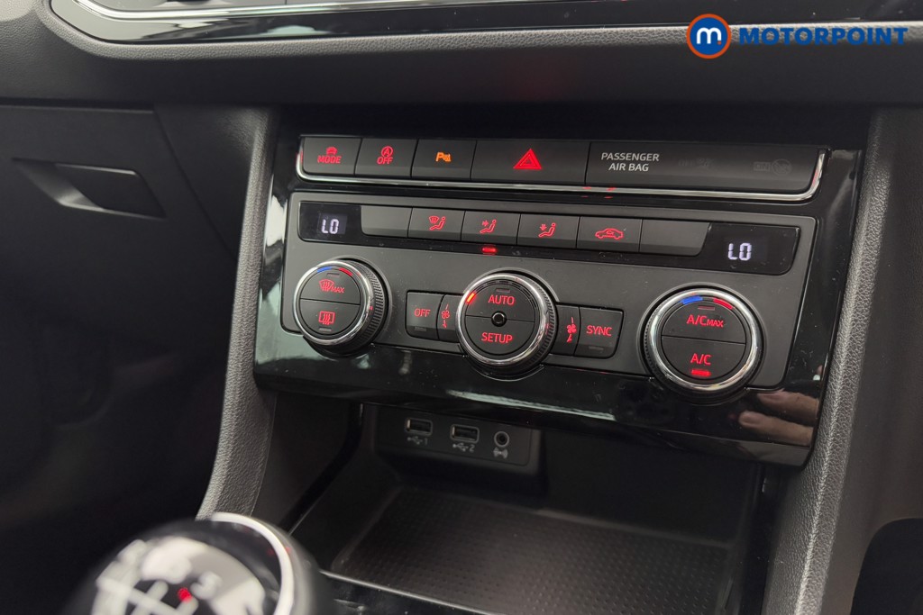 Seat Leon FR Manual Petrol Hatchback - Stock Number (1574060) - 12th supplementary image
