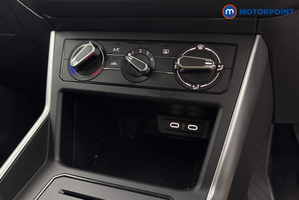 Volkswagen Polo Life Manual Petrol Hatchback - Stock Number (1574063) - 11th supplementary image
