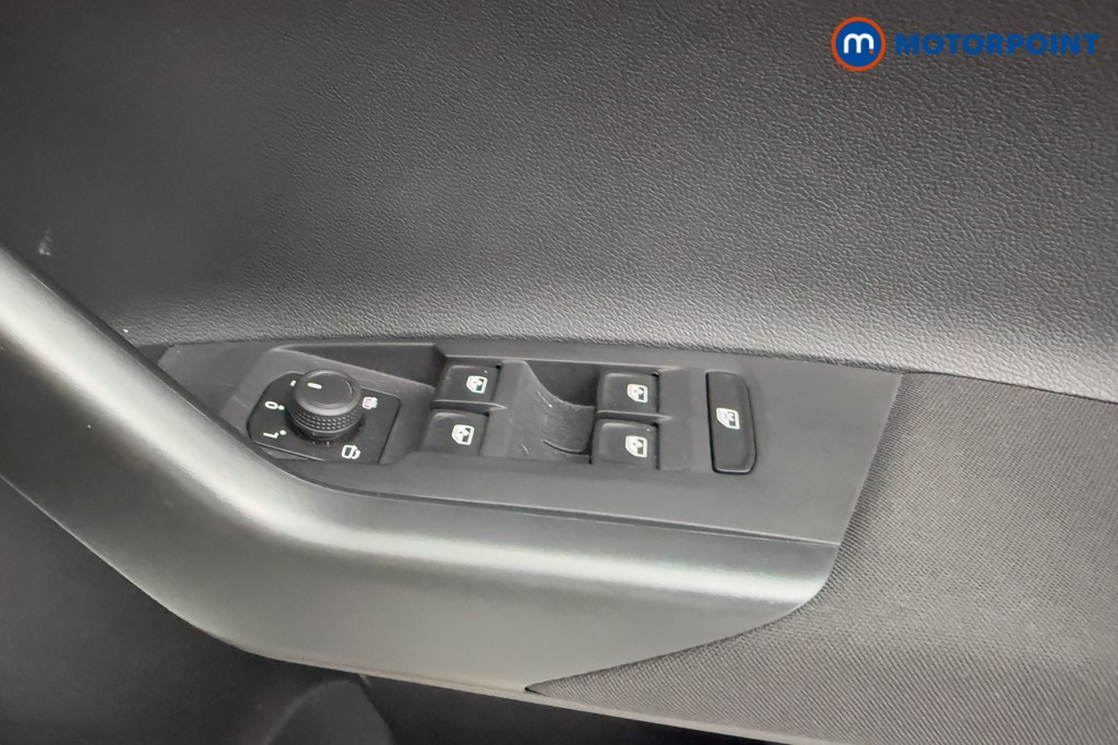 Volkswagen Polo Life Manual Petrol Hatchback - Stock Number (1574063) - 15th supplementary image