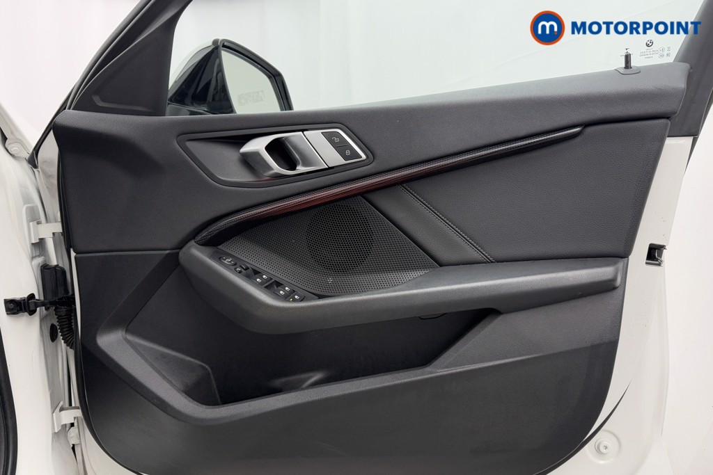 BMW 1 Series Sport Manual Petrol Hatchback - Stock Number (1574317) - 20th supplementary image