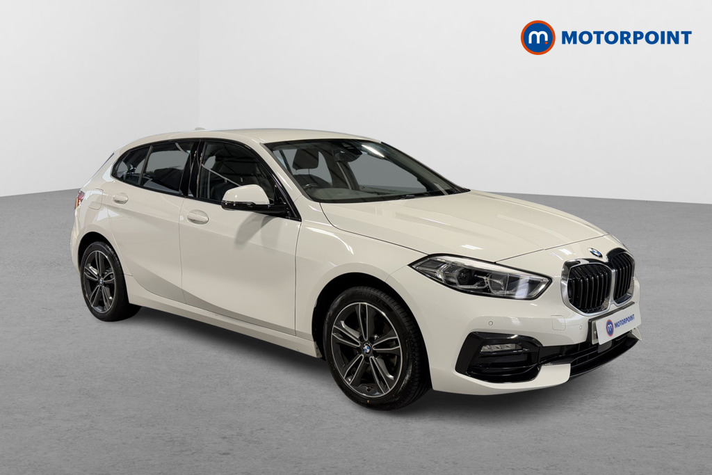 BMW 1 Series Sport Manual Petrol Hatchback - Stock Number (1574317) - Drivers side front corner