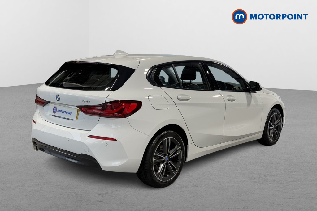 BMW 1 Series Sport Manual Petrol Hatchback - Stock Number (1574317) - Drivers side rear corner