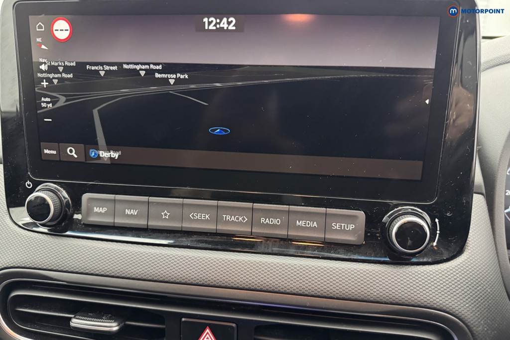 Hyundai Kona Premium Automatic Petrol-Electric Hybrid SUV - Stock Number (1574577) - 2nd supplementary image