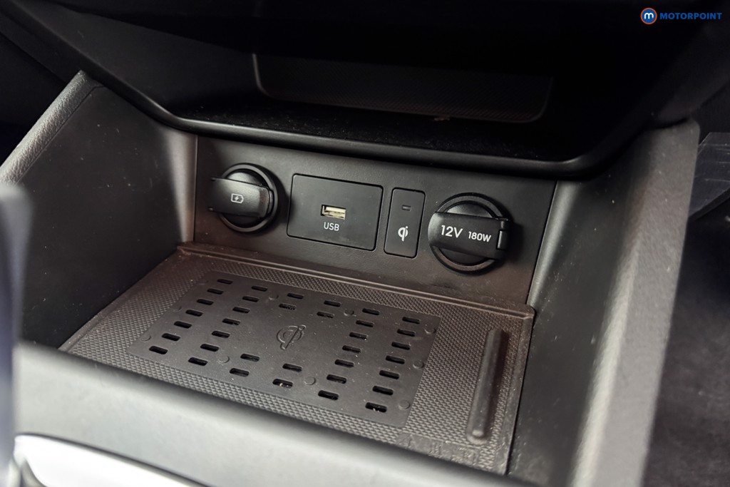 Hyundai Kona Premium Automatic Petrol-Electric Hybrid SUV - Stock Number (1574577) - 16th supplementary image
