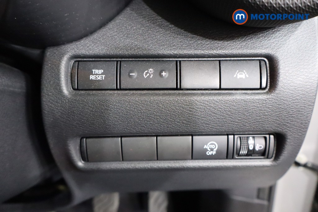 Nissan Juke Acenta Manual Petrol SUV - Stock Number (1574954) - 17th supplementary image