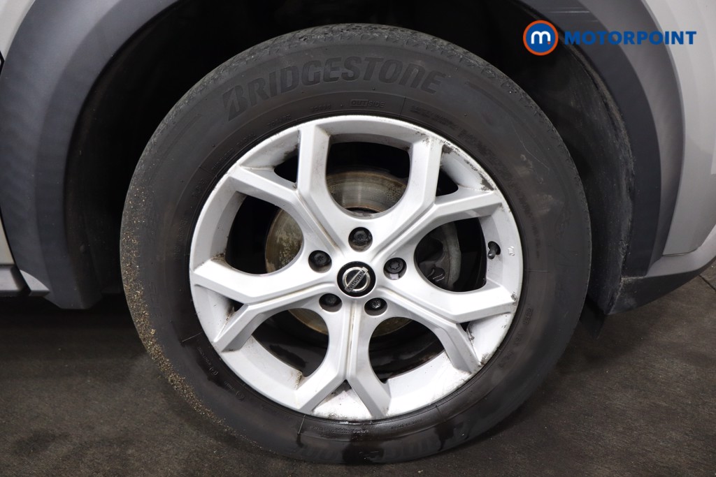 Nissan Juke Acenta Manual Petrol SUV - Stock Number (1574954) - 25th supplementary image