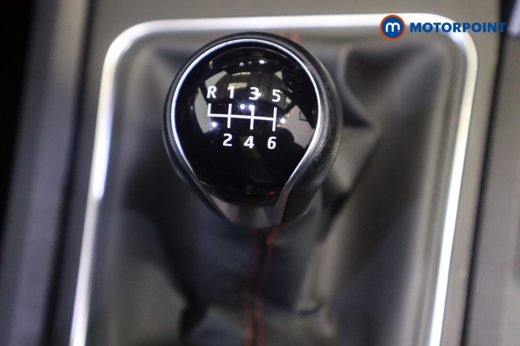 Seat Leon Fr Sport Manual Petrol Estate - Stock Number (1575476) - 5th supplementary image