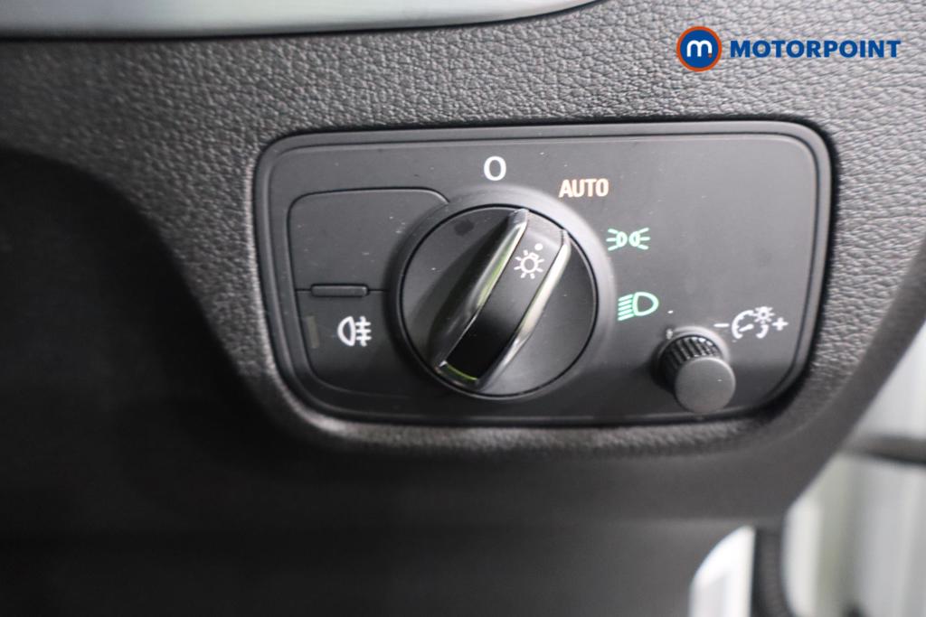 Audi Q2 Black Edition Manual Petrol SUV - Stock Number (1575752) - 13th supplementary image