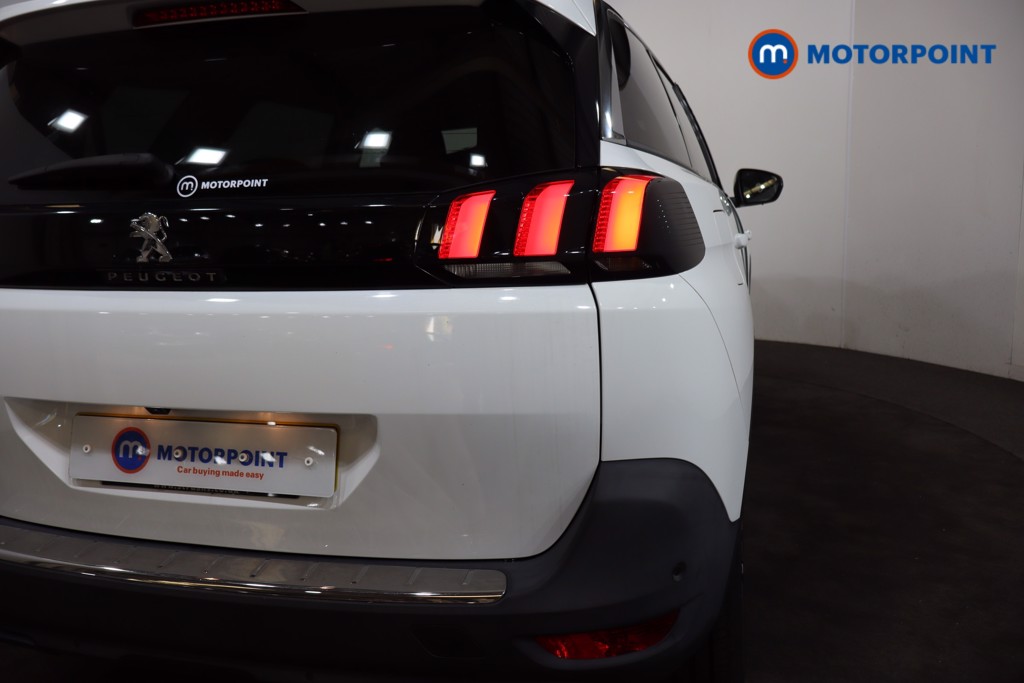 Peugeot 5008 Allure Manual Petrol SUV - Stock Number (1575756) - 32nd supplementary image
