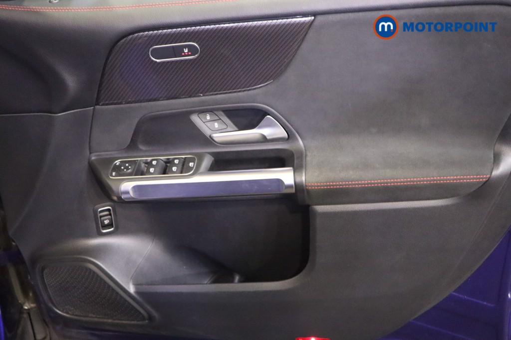Mercedes-Benz GLB Amg Line Automatic Petrol SUV - Stock Number (1575978) - 13th supplementary image