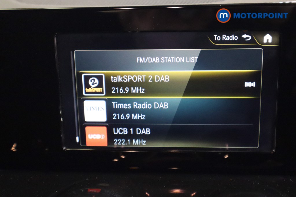 Mercedes-Benz GLB Amg Line Automatic Petrol SUV - Stock Number (1575978) - 20th supplementary image
