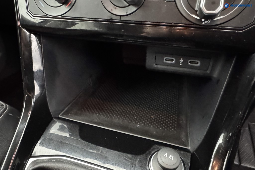 Volkswagen T-Cross Black Edition Manual Petrol SUV - Stock Number (1576230) - 16th supplementary image