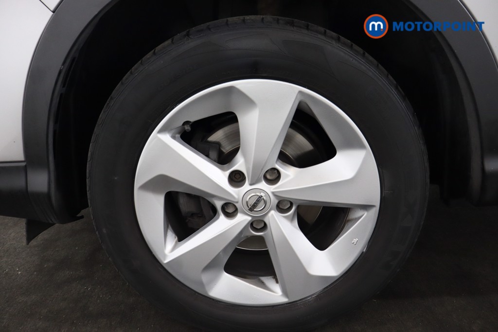 Nissan Qashqai Acenta Premium Manual Petrol SUV - Stock Number (1576863) - 25th supplementary image