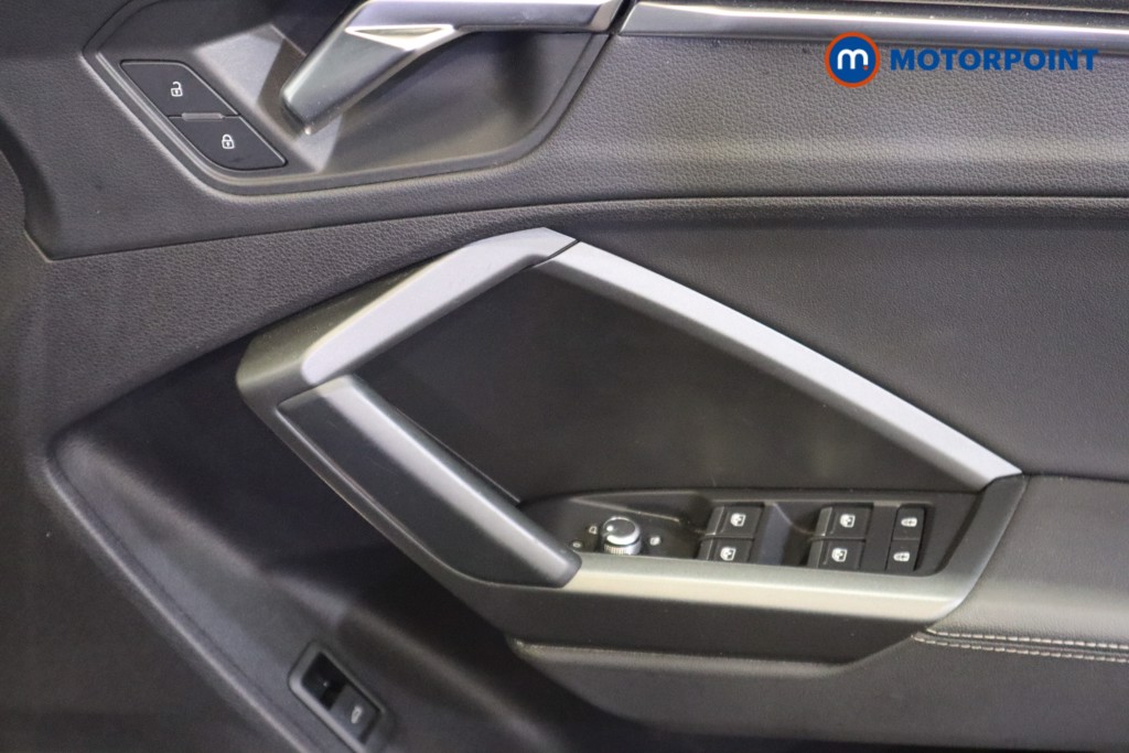 Audi Q3 S Line Manual Petrol SUV - Stock Number (1577101) - 14th supplementary image