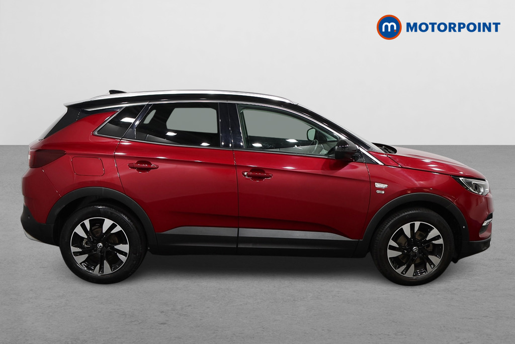 Vauxhall Grandland X Griffin Edition Automatic Petrol SUV - Stock Number (1577109) - Drivers side