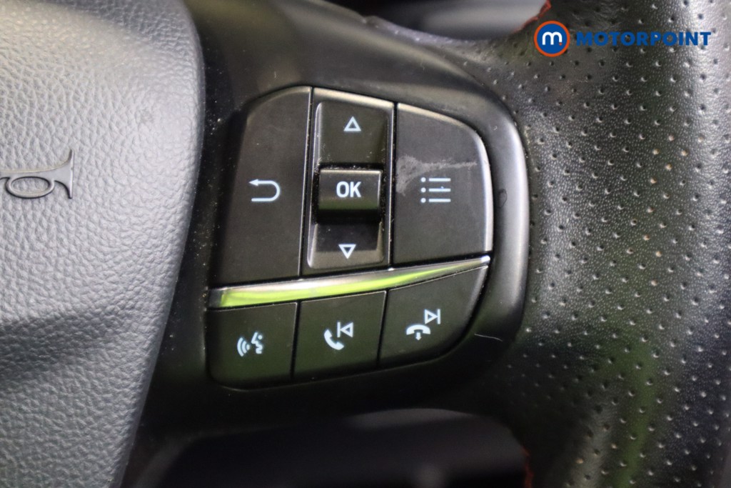 Ford Focus St-Line Manual Petrol Hatchback - Stock Number (1577378) - 4th supplementary image