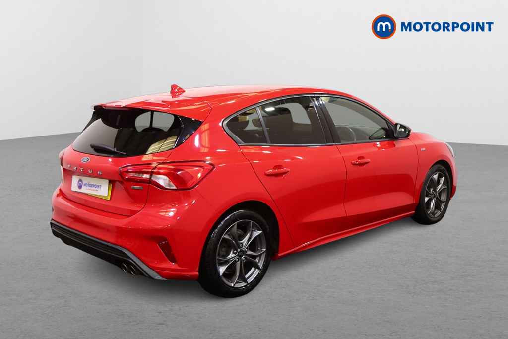 Ford Focus St-Line Manual Petrol Hatchback - Stock Number (1577378) - Drivers side rear corner