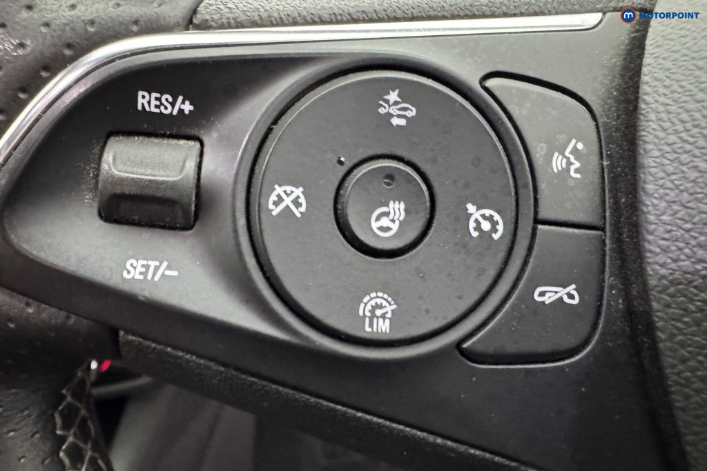 Vauxhall Insignia Sri Vx-Line Manual Petrol Hatchback - Stock Number (1577663) - 19th supplementary image