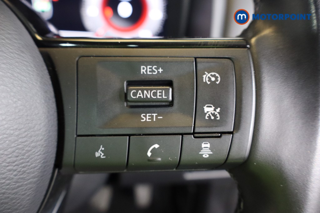 Nissan Qashqai N-Connecta Manual Petrol SUV - Stock Number (1577920) - 15th supplementary image