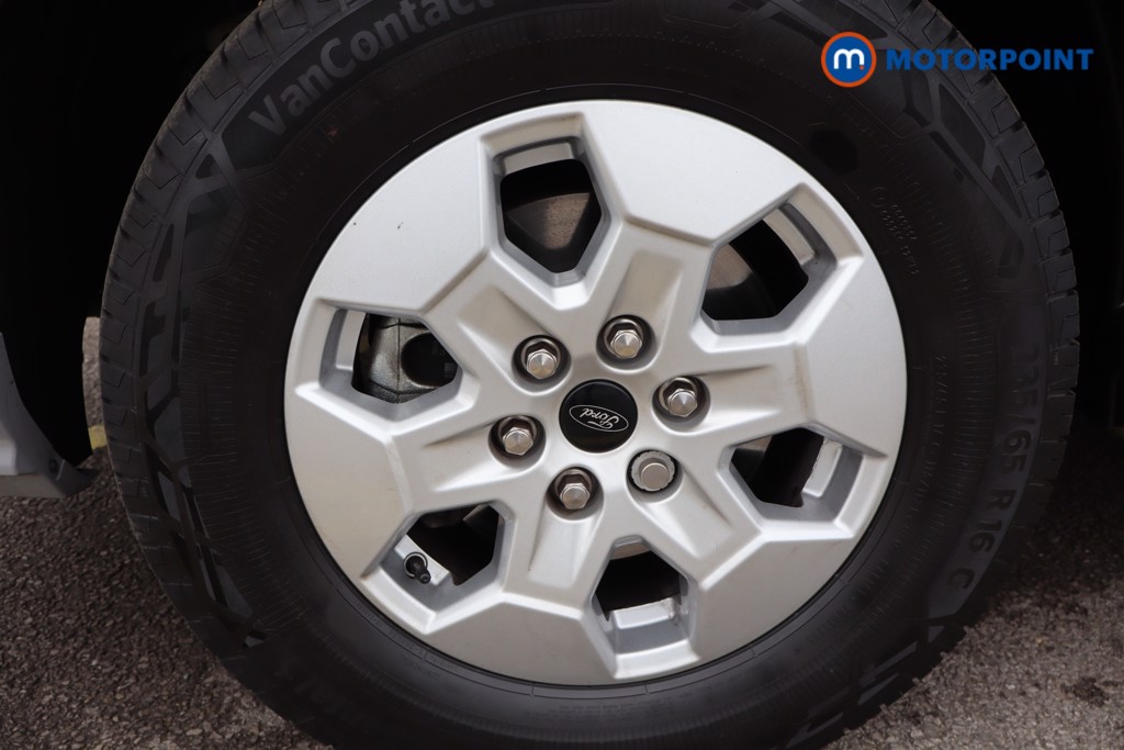 Ford Transit Limited Automatic Diesel Medium Roof Van - Stock Number (1577928) - 3rd supplementary image