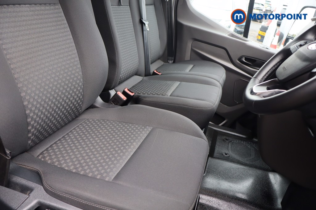 Ford Transit Limited Automatic Diesel Medium Roof Van - Stock Number (1577928) - 15th supplementary image