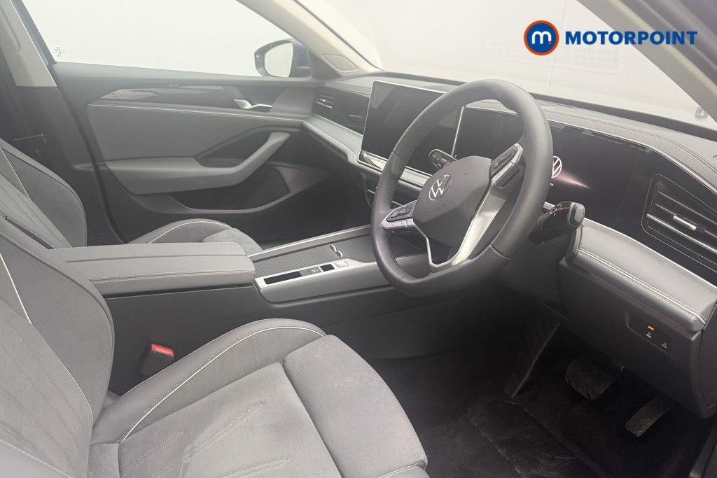 Volkswagen Passat Life Automatic Petrol Plug-In Hybrid Estate - Stock Number (1578131) - 5th supplementary image